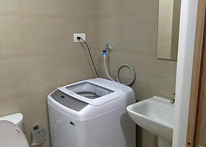 Отель Cozy22 1br Shore2 Residence, Near Airport, Ikea, Moa, Smx, Pasay City, 5*